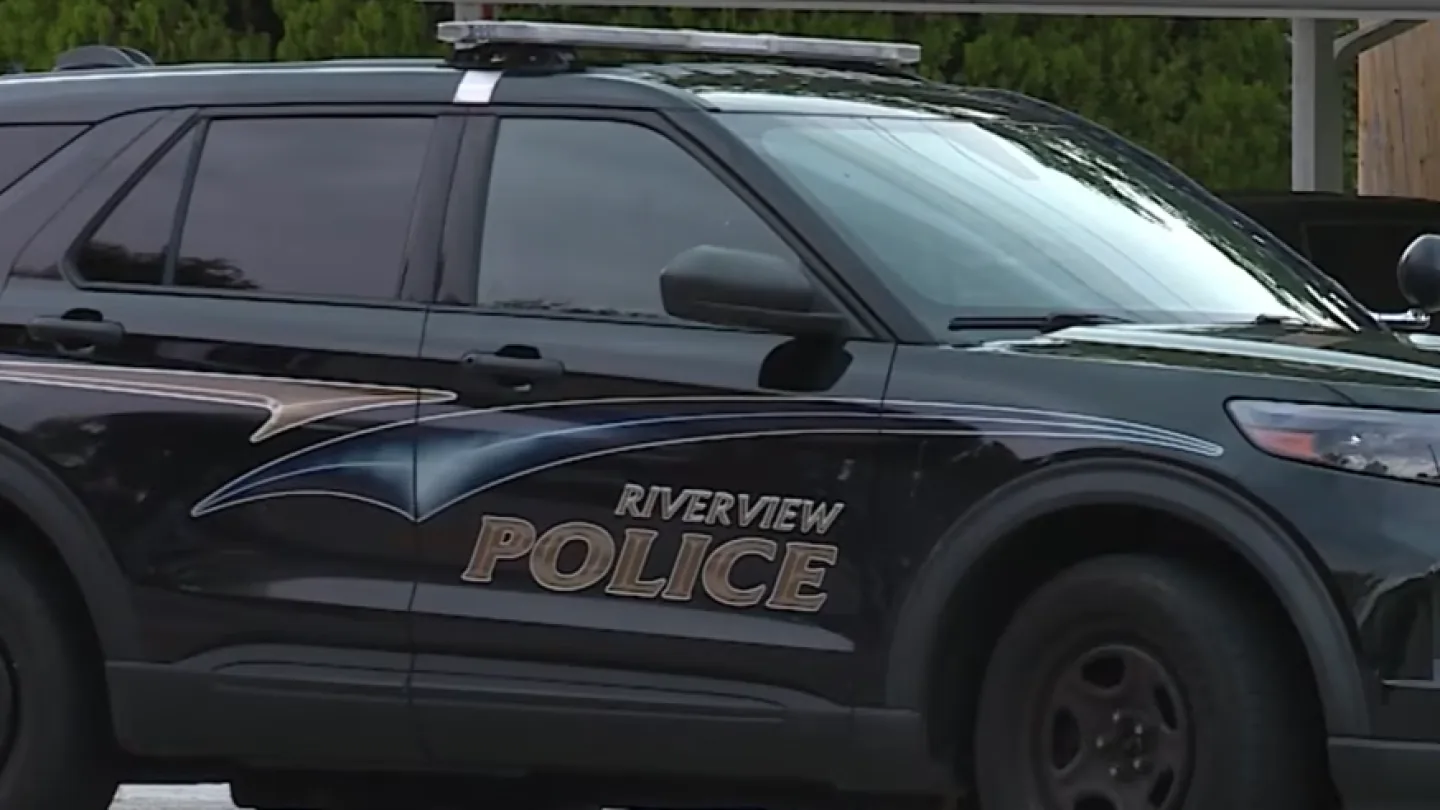 Riverview, Missouri, Furloughs All Police Officers as St. Louis County Takes Over Emergency Response Amid a Financial Crisis and City Hall Shutdown
