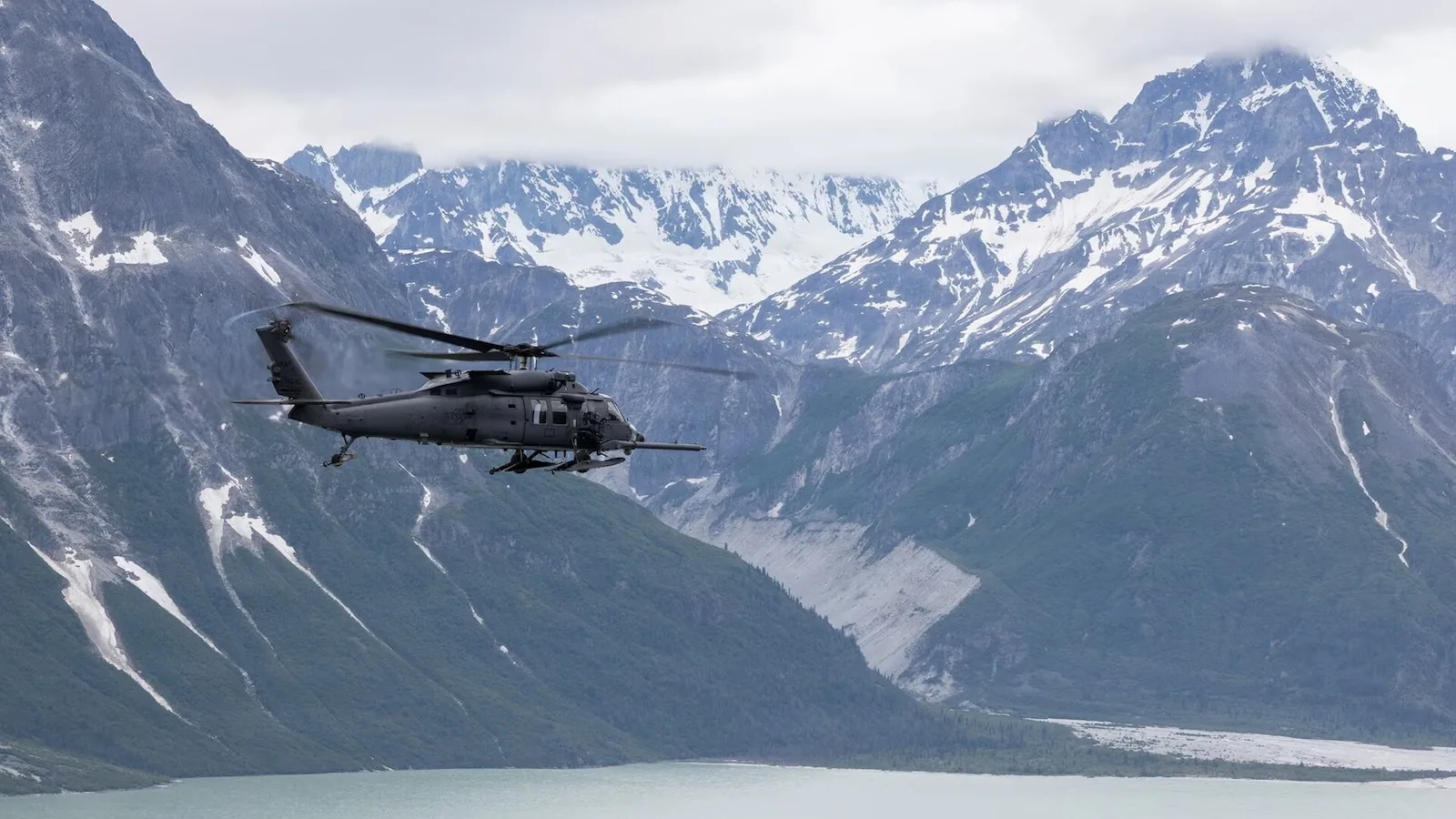 Alaska Air National Guard Rescues Four People After Cessna 180 Crash on Montague Island Sandbar, Flying Them to Anchorage Hospital for Treatment